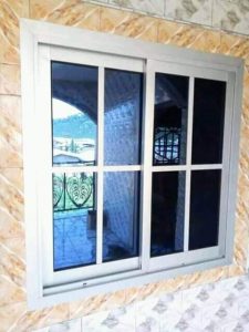 fenêtre sur mesure à Saint-Maurice-sur-Aveyron